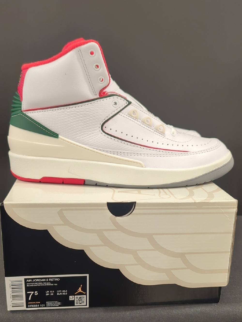 New Air Jordan 2 Retro 'Origins' sz 7.5M